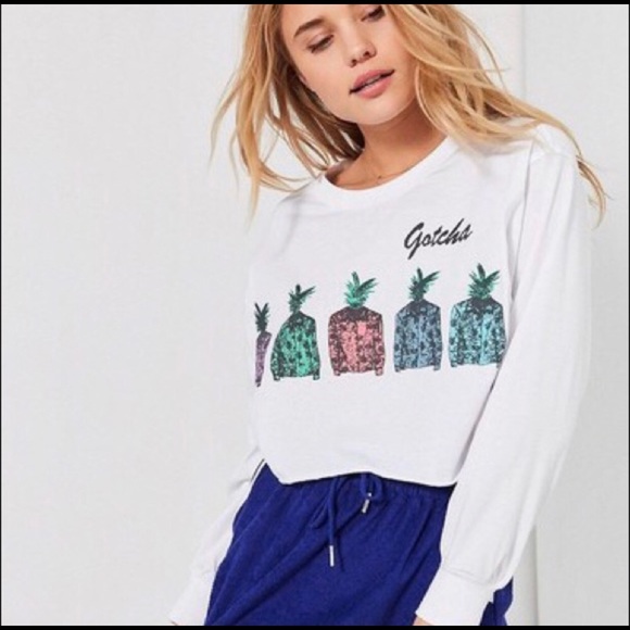 Urban Outfitters Gotcha Shirt - Picture 2 of 4